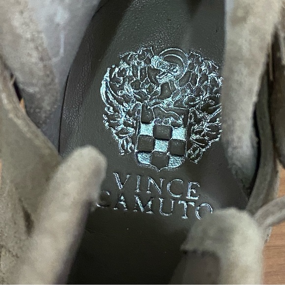 VINCE CAMUTO Perforated Tan Suede Heeled Booties Ankle Boots Women’s Size 7.5 - Picture 14 of 16